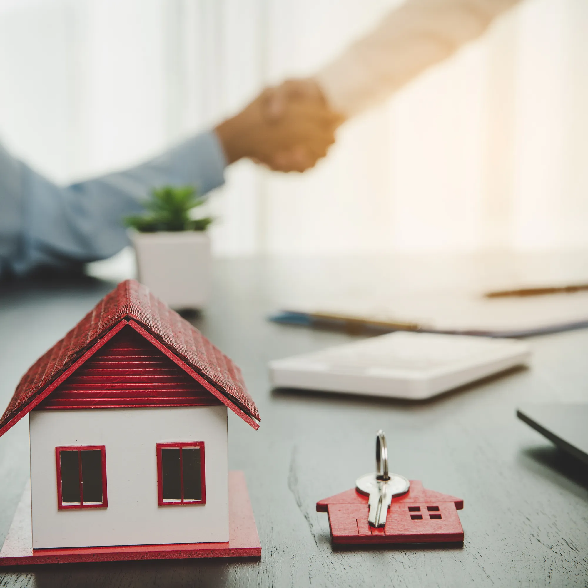 Môi giới bán - cho thuê tài sản